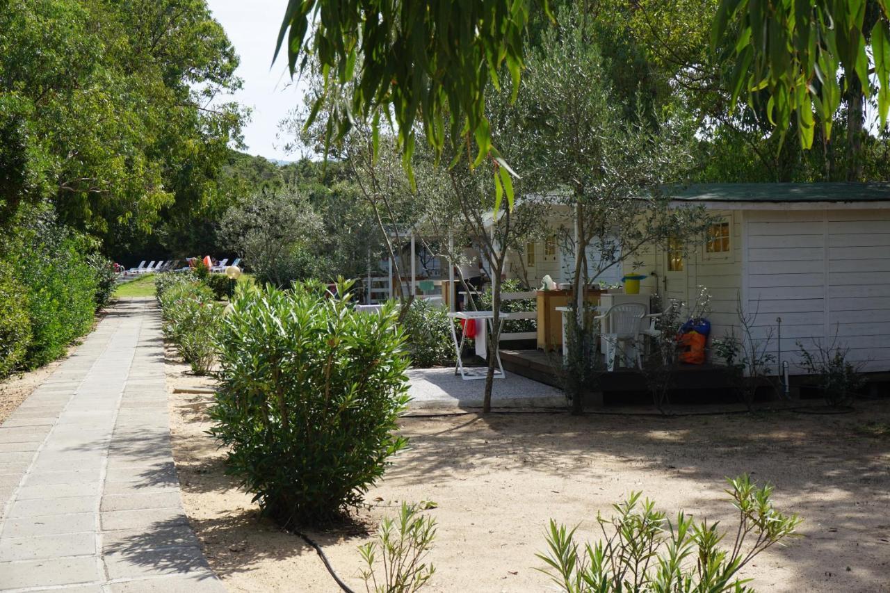Camping Baia Paradiso บาเดซี ภายนอก รูปภาพ