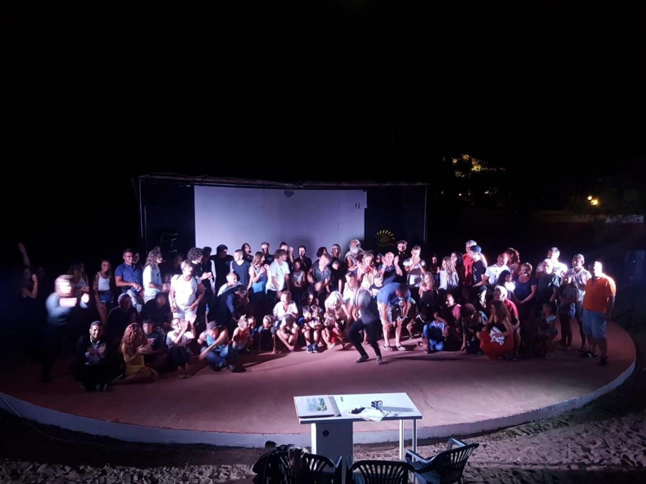 Camping Baia Paradiso บาเดซี ภายนอก รูปภาพ